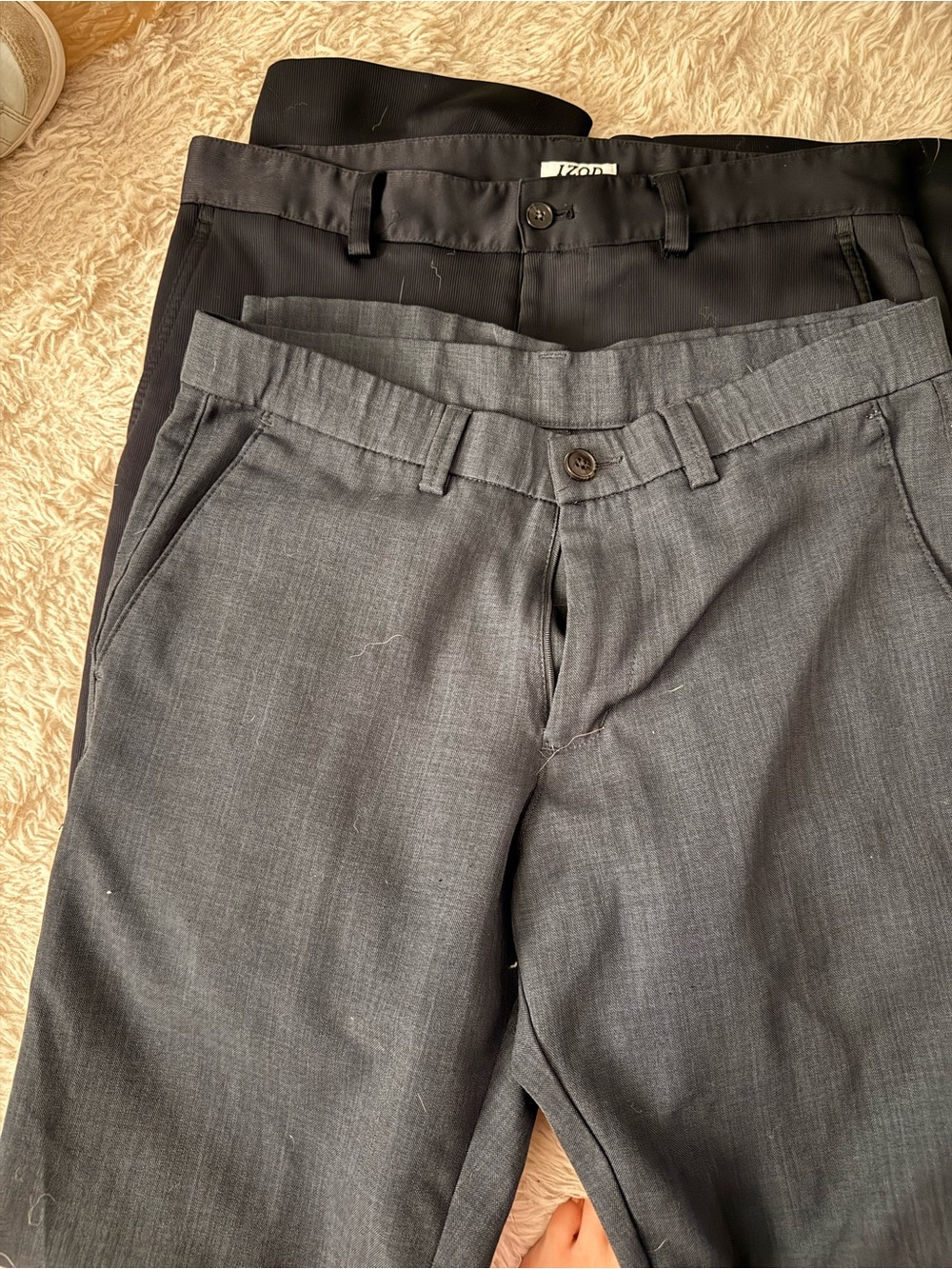 2 pairs of men’s navy pants 32x32
